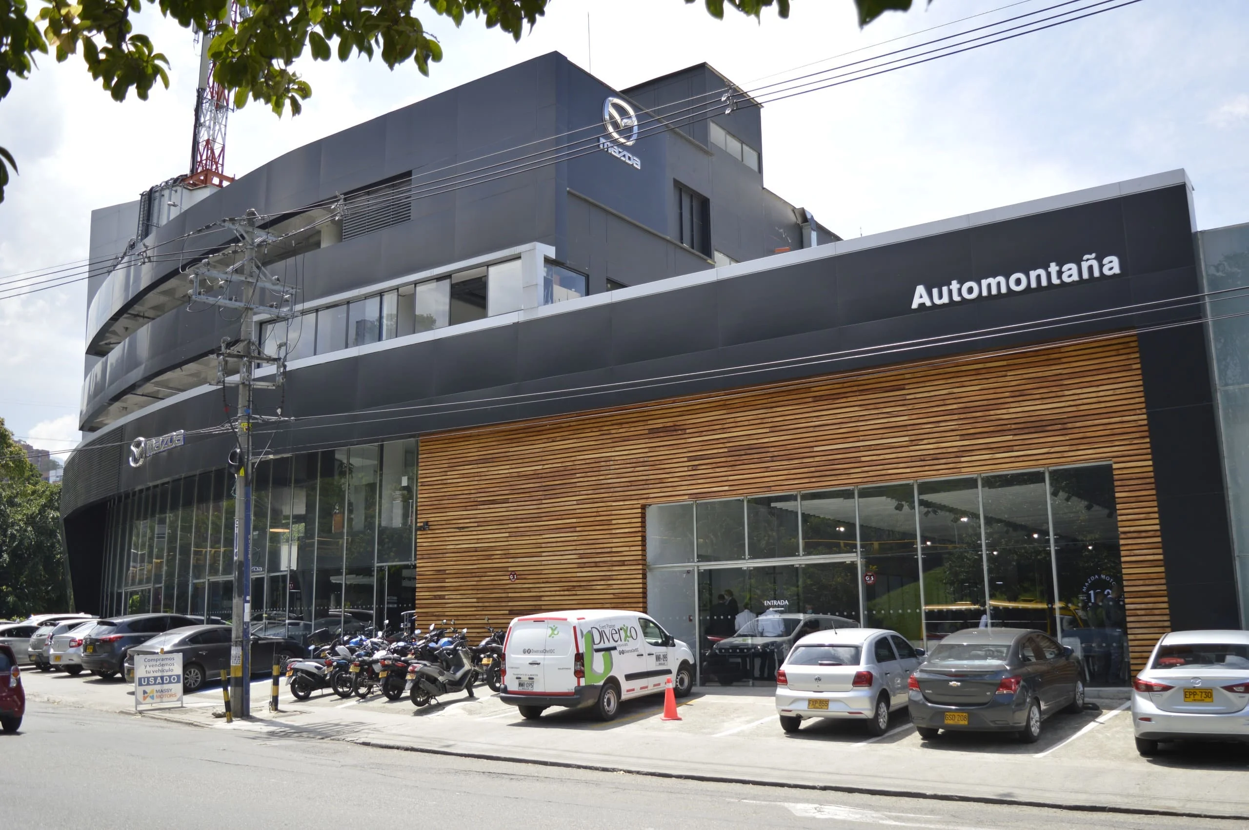 mazda automontaña medellin